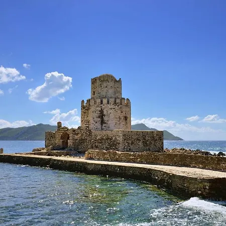 Castle Experience, Close To The Beach Apartment Megali Mantineia